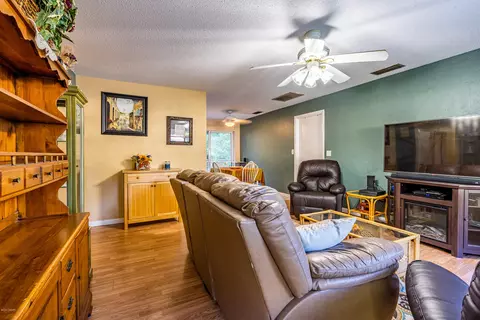 335 Tropical Ln, Ormond Beach, FL 32174 photo 4