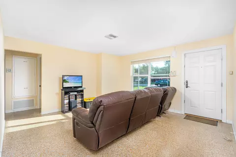 314 Forest Hills Blvd, Ormond Beach, FL 32174 photo 3