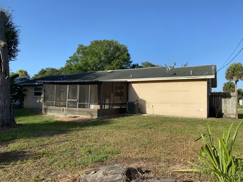 1812 Juniper Dr, Edgewater, FL 32132 photo 10