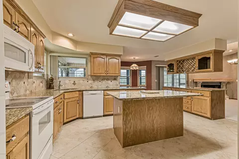 4057 Acoma Dr, Ormond Beach, FL 32174 photo 6