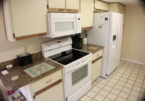 2809 Pine Tree Dr, Edgewater, FL 32141 photo 6