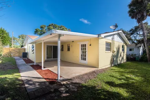 136 Valencia Dr, Ormond Beach, FL 32176 photo 8
