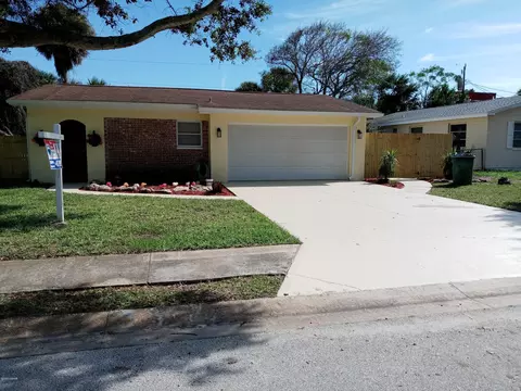 136 Valencia Dr, Ormond Beach, FL 32176 photo 2