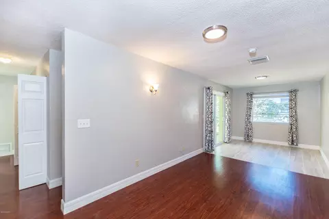136 Valencia Dr, Ormond Beach, FL 32176 photo 21