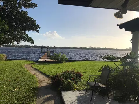 321 N Beach St, Ormond Beach, FL 32174 photo 3