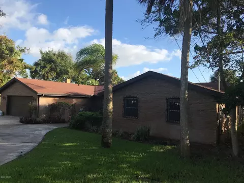 321 N Beach St, Ormond Beach, FL 32174 photo 1