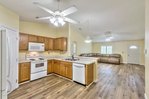 21 Silver Cir, Edgewater, FL 32141 photo 8