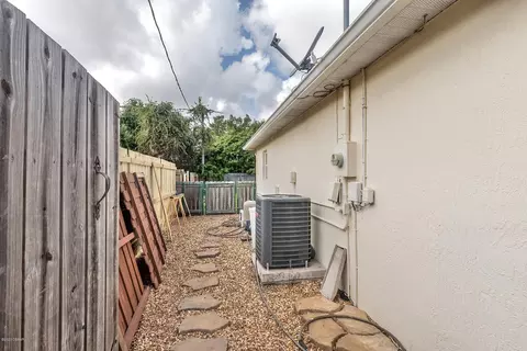 21 Silver Cir, Edgewater, FL 32141 photo 23