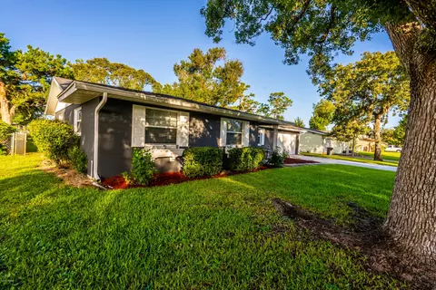 20 Brookwood Dr, Ormond Beach, FL 32174 photo 2