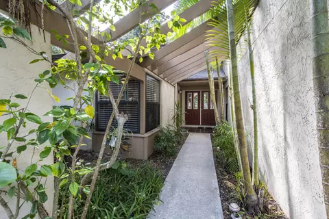 7 Eagle Dr, Ormond Beach, FL 32174 photo 2