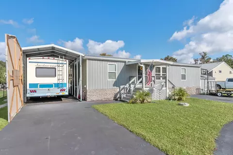 24513 Snail Rd, Astor, FL 32102 photo 4