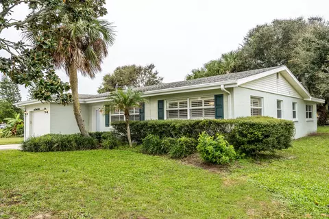 125 Fairway Dr, Ormond Beach, FL 32176 photo 1