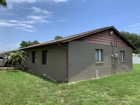 1427 Umbrella Tree Dr, Edgewater, FL 32132 photo 2