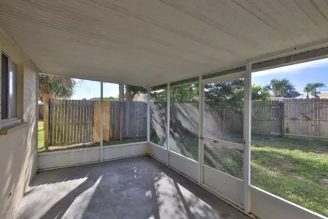 42 Seaside Dr, Ormond Beach, FL 32176 photo 12