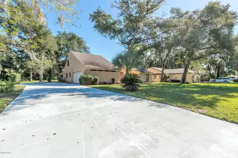 219 Rio Pinar Dr, Ormond Beach, FL 32174 photo 4