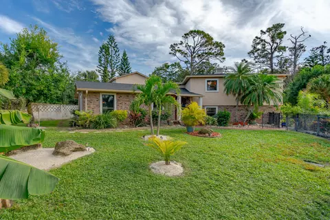 44 Colonial Cir, Ormond Beach, FL 32176 photo 5