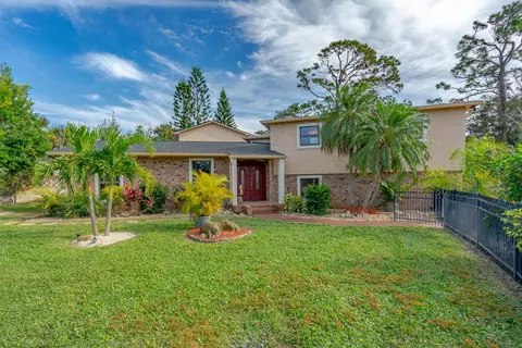 44 Colonial Cir, Ormond Beach, FL 32176 photo 3