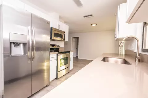 424 Falcon Ave, Edgewater, FL 32141 photo 5