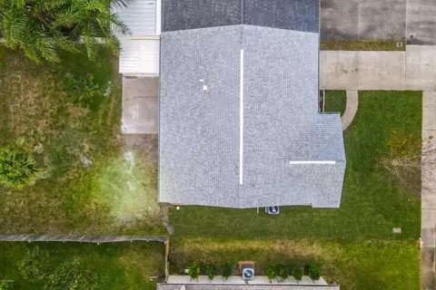 424 Falcon Ave, Edgewater, FL 32141 photo 2