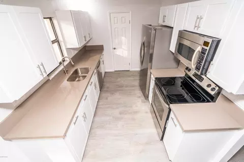 424 Falcon Ave, Edgewater, FL 32141 photo 3