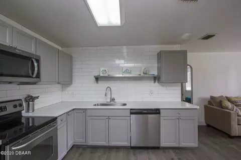 1435 John Anderson Dr, Ormond Beach, FL 32176 photo 9