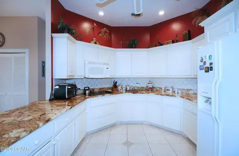 45 Bay Pointe Dr, Ormond Beach, FL 32174 photo 8