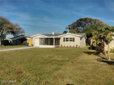 39 Camellia Dr, Ormond Beach, FL 32176 photo 4