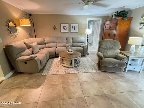 423 Sauls St, Ormond Beach, FL 32174 photo 2