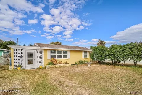 27 Alamanda Dr, Ormond Beach, FL 32176 photo 2