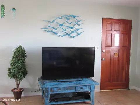 8 Seacrest Dr, Ormond Beach, FL 32176 photo 7