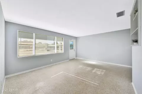 43 Seacrest Dr, Ormond Beach, FL 32176 photo 4