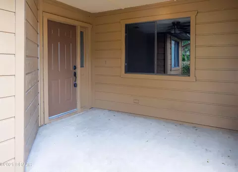 98 Hay Bale Trl, Ormond Beach, FL 32174 photo 2