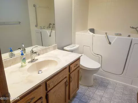 98 Hay Bale Trl, Ormond Beach, FL 32174 photo 9