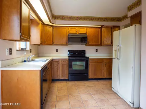 98 Hay Bale Trl, Ormond Beach, FL 32174 photo 3