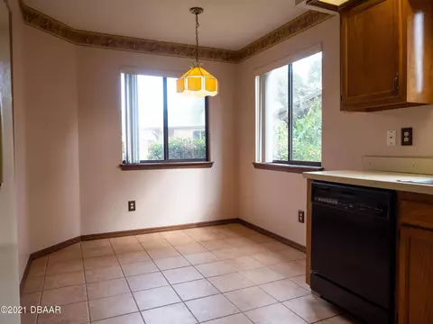 98 Hay Bale Trl, Ormond Beach, FL 32174 photo 4