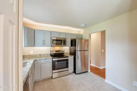 1731 Sabal Palm Dr, Edgewater, FL 32132 photo 3