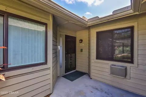 154 Deer Lake Cir, Ormond Beach, FL 32174 photo 4
