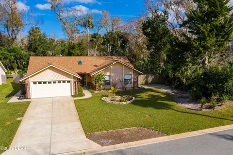 113 Roble Ln, Ormond Beach, FL 32174 photo 1
