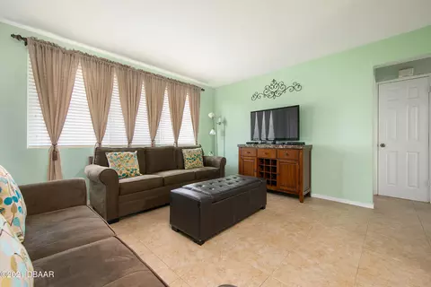 30 Hibiscus Dr, Ormond Beach, FL 32176 photo 9
