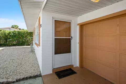 30 Hibiscus Dr, Ormond Beach, FL 32176 photo 4