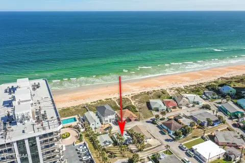 14 Neptune Park Dr, Ormond Beach, FL 32176 photo 2