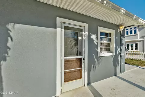 14 Neptune Park Dr, Ormond Beach, FL 32176 photo 5