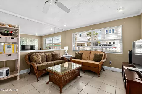 14 Neptune Park Dr, Ormond Beach, FL 32176 photo 8