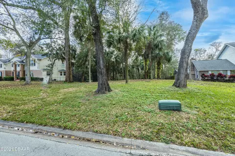 122 River Bluff Dr, Ormond Beach, FL 32174 photo 7