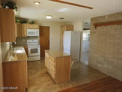 98 Royal Palm Ave, Ormond Beach, FL 32176 photo 4