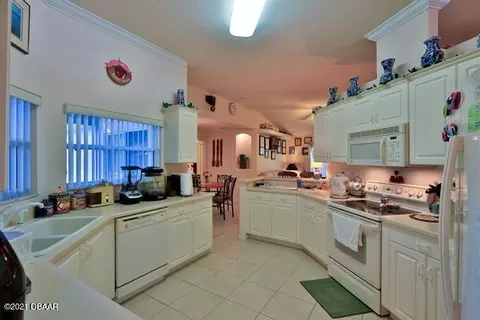 6 Cross Vine Dr, Ormond Beach, FL 32174 photo 8
