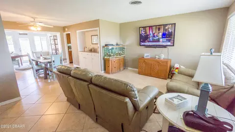 42 Oakview Cir, Ormond Beach, FL 32176 photo 3