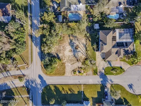 39 Crystal Cir, Ormond Beach, FL 32174 photo 2