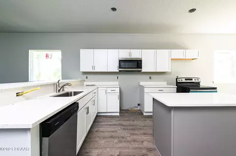 3224 Lime Tree Dr, Edgewater, FL 32141 photo 7