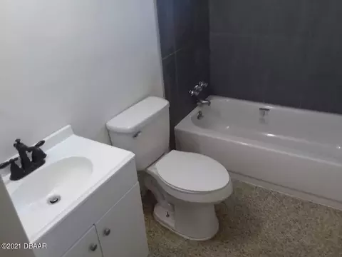 1703 Edgewater Dr, Edgewater, FL 32132 photo 11